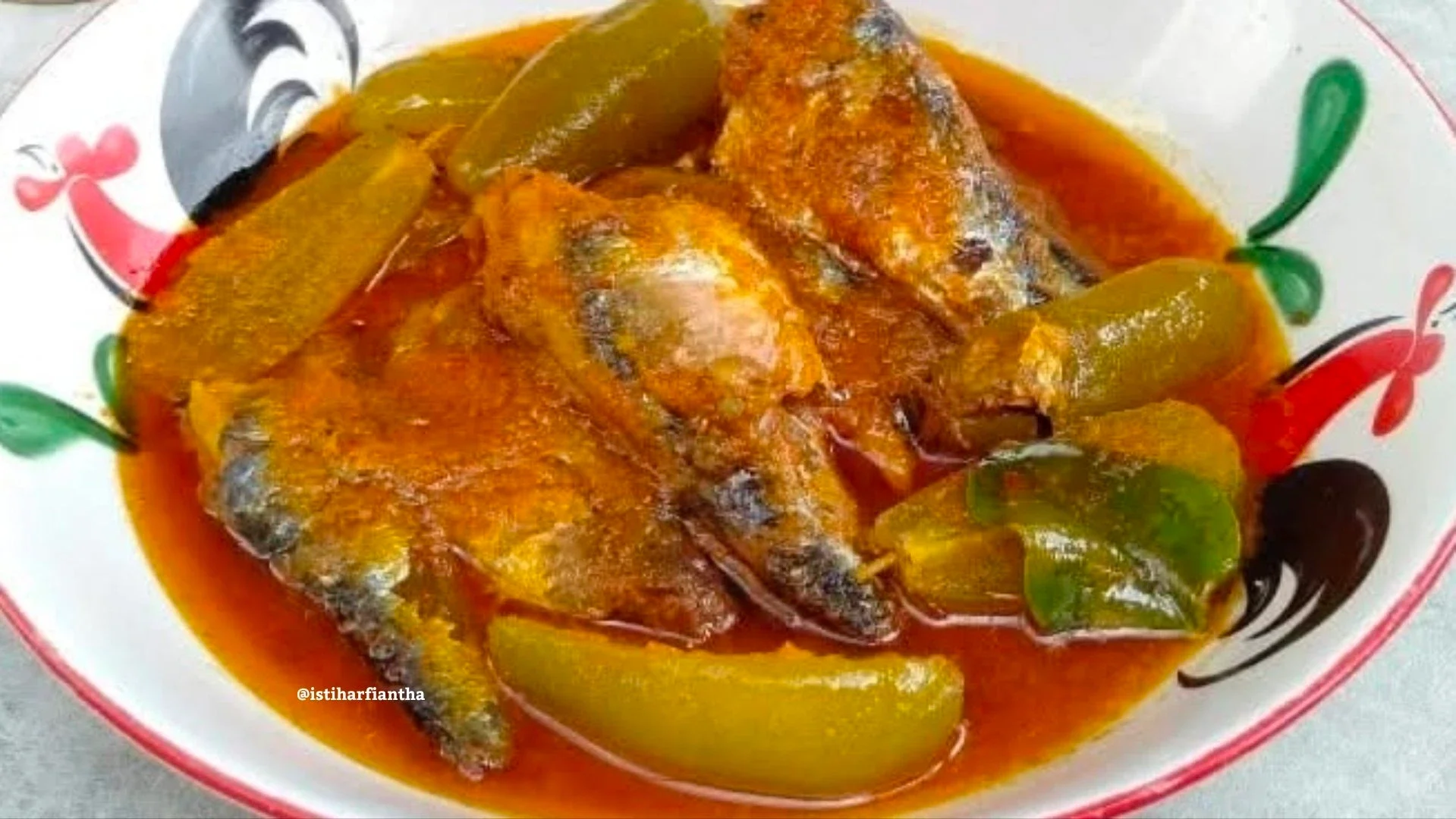 Ikan Sarden Pedas Asam Belimbing ala AJI-NO-MOTO®