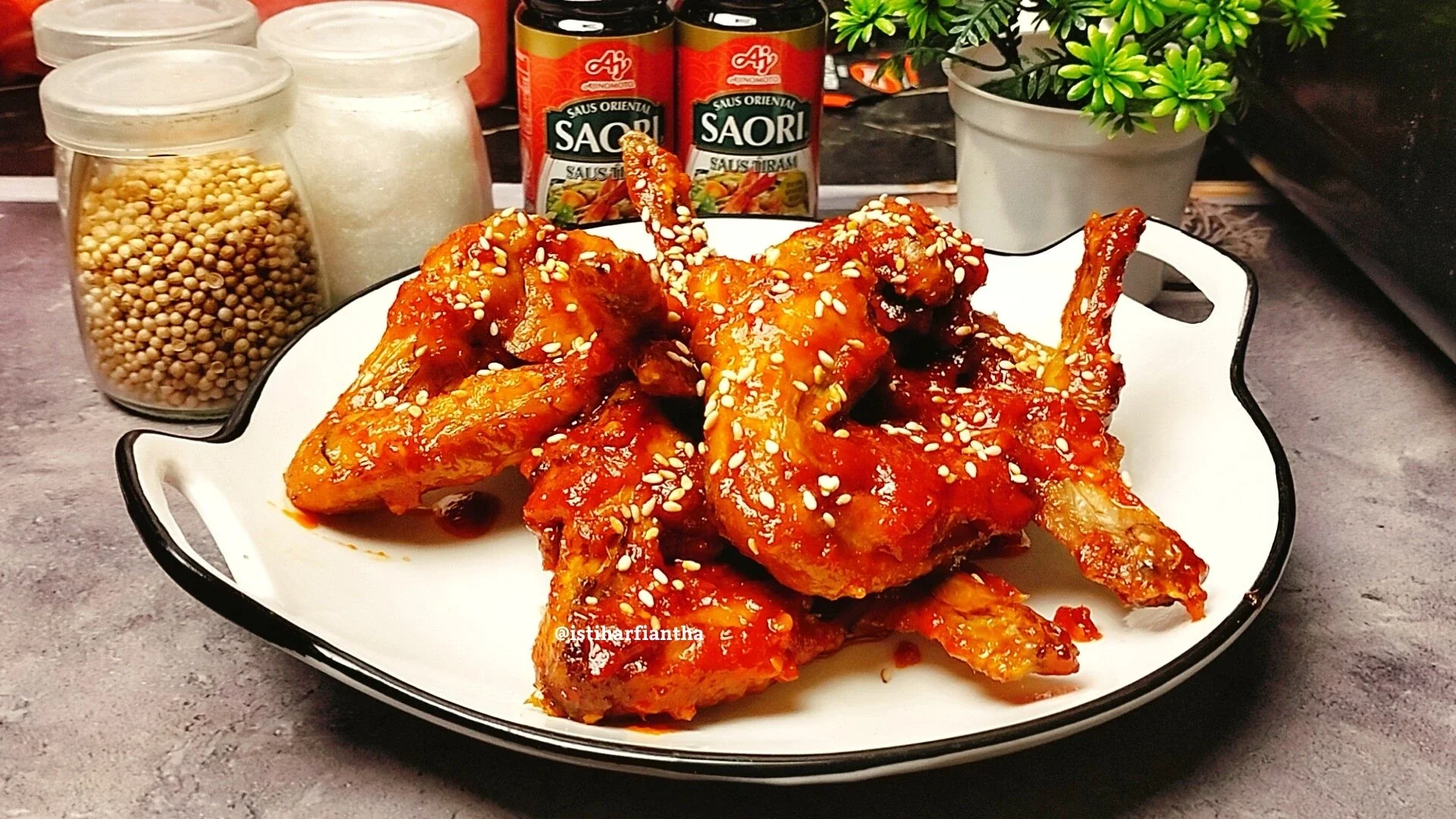 Sayap Ayam Saus Pedas ala SAORI®