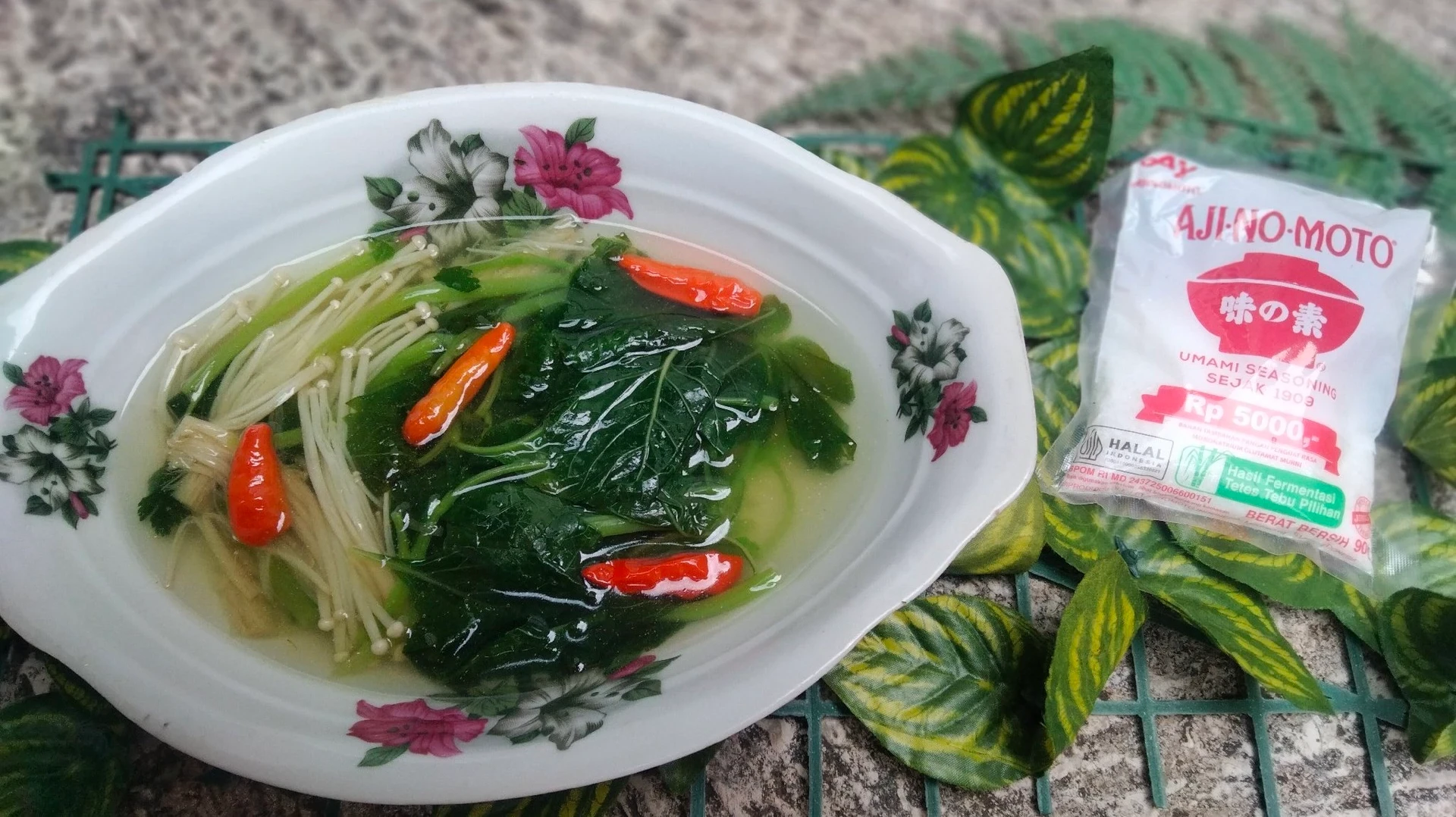 SAYUR BAYAM ENOKI ala Aji-No-Moto®