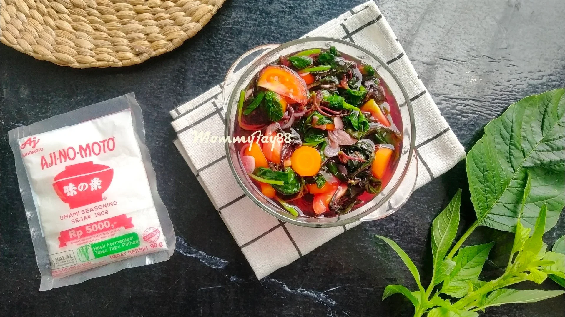 Sayur Bayam Warna Warni