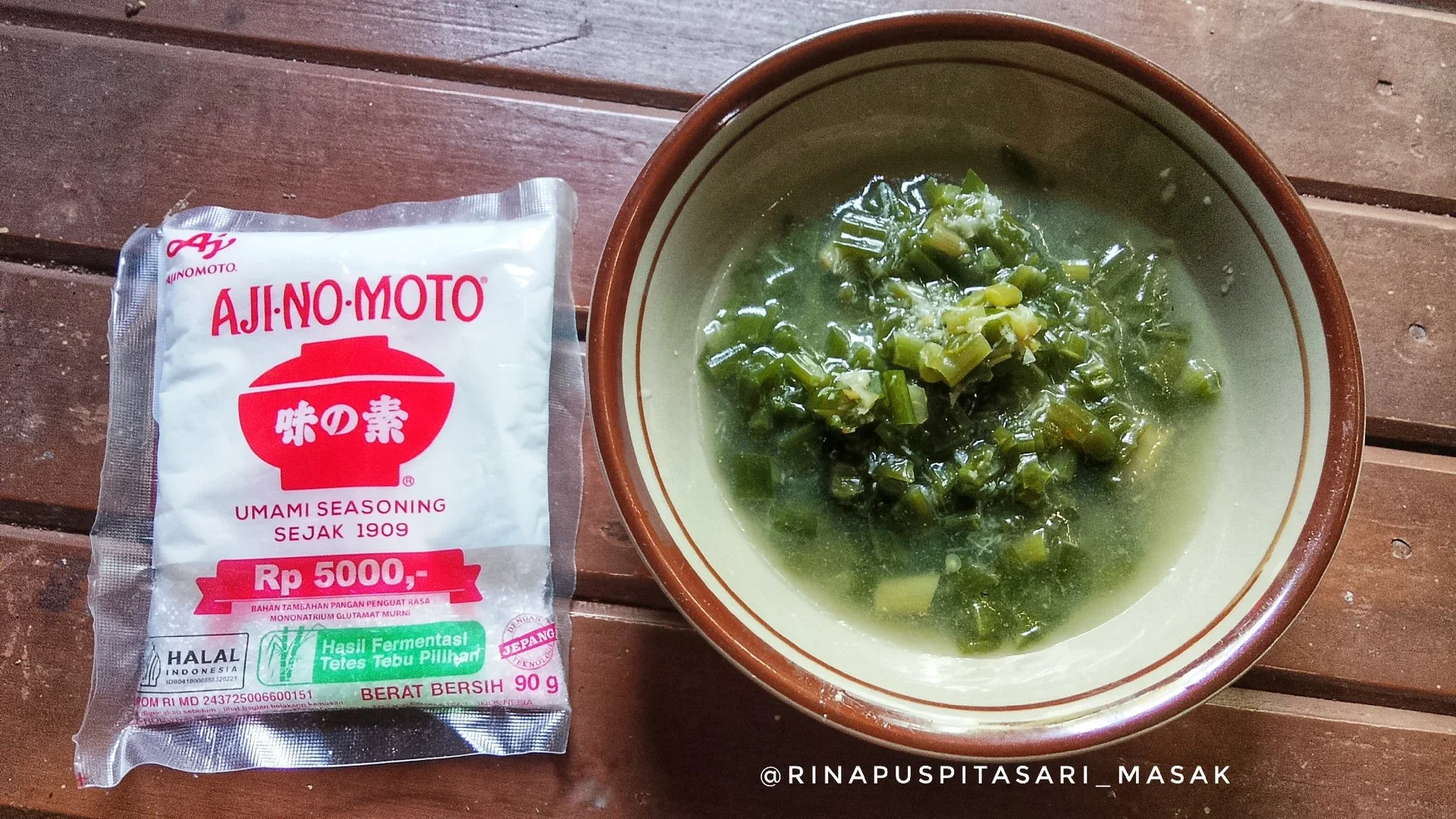 Sayur Oblok Daun Bawang Merah ala AJI-NO-MOTO®