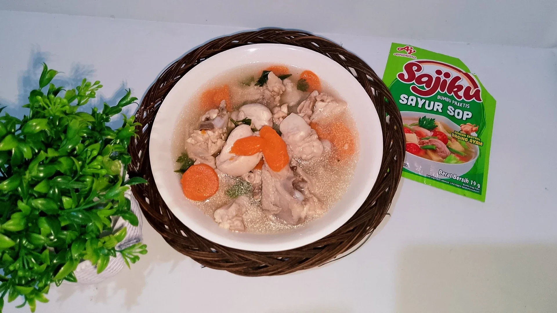 Sayur sop ayam sajiku 