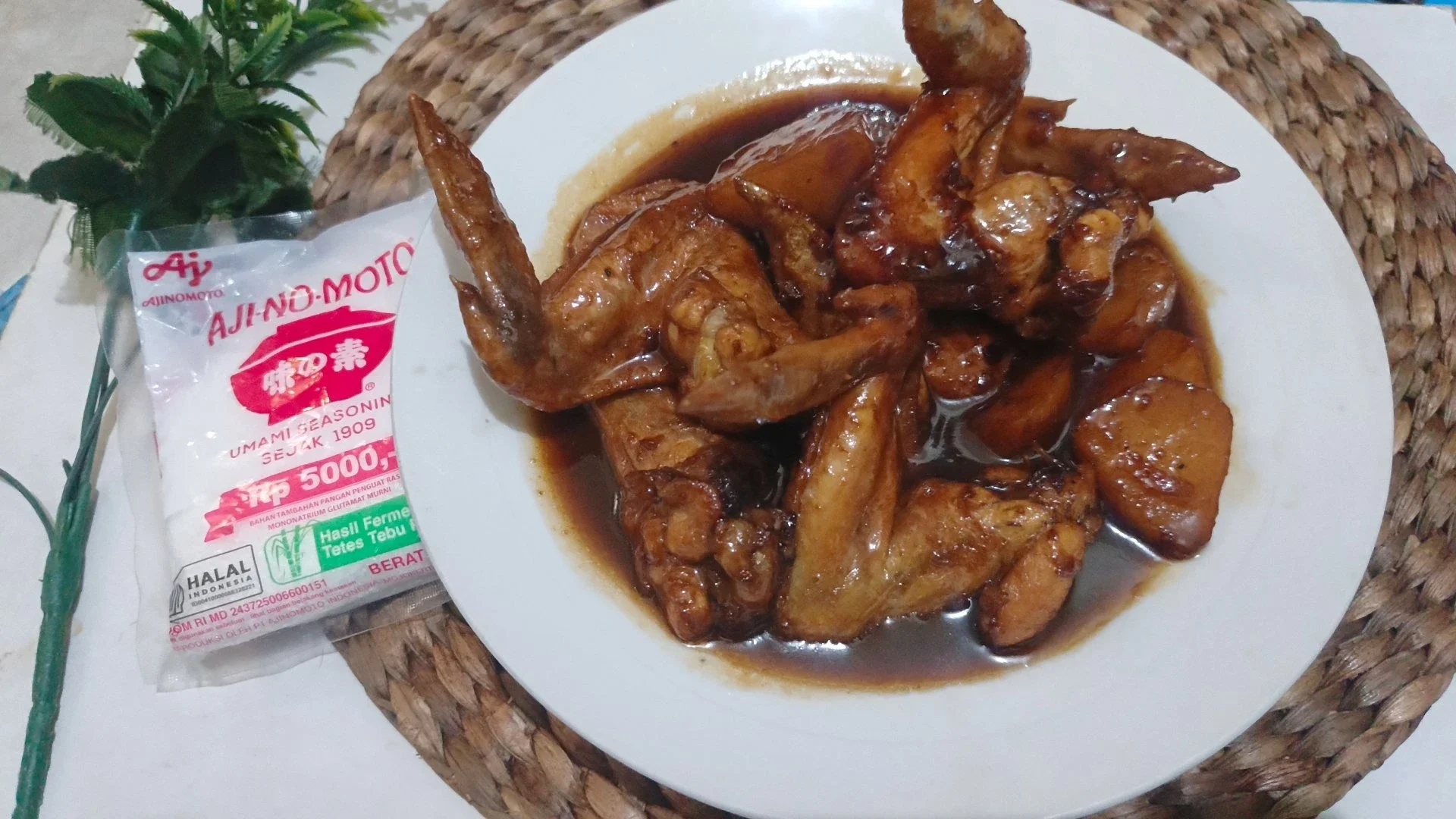 Semur Ayam Kentang ala Ajinomoto 