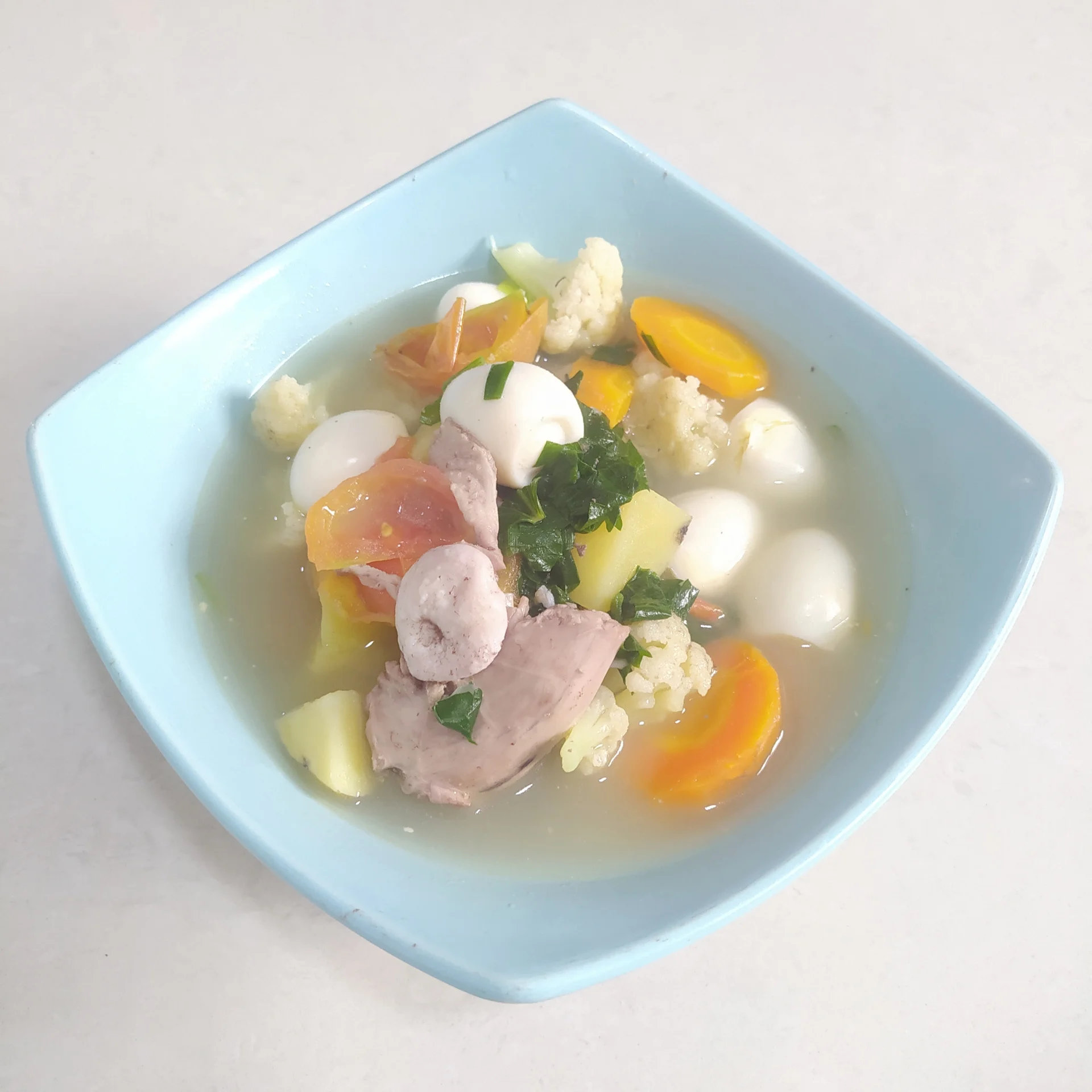 Sop Ayam Telur Puyuh Kembang Kol