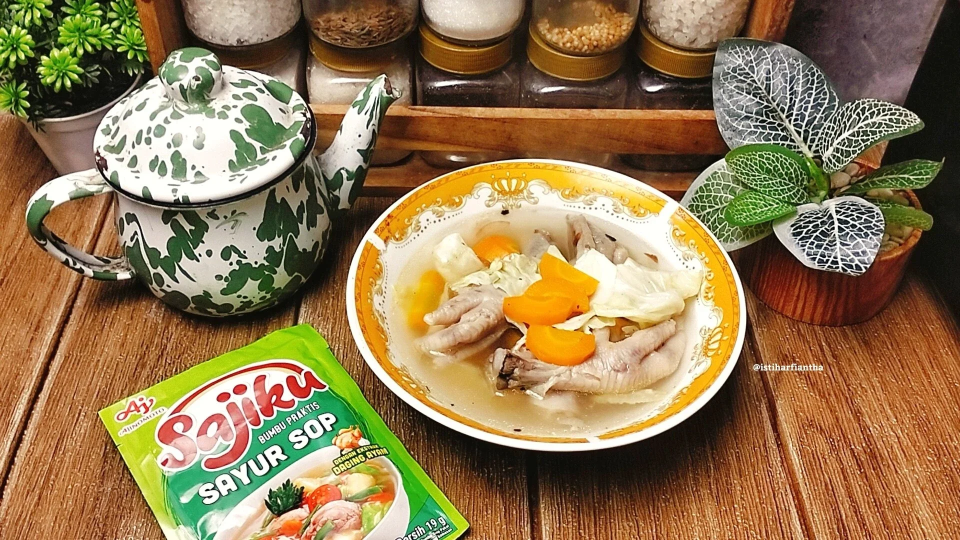 Sop Ceker Wortel Kol ala SAJIKU®