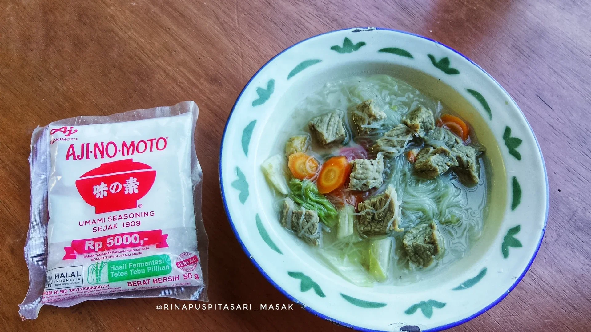 Sop Daging Sapi ala AJI-NO-MOTO®