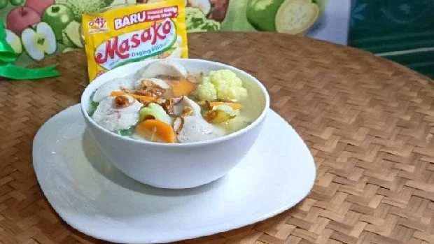 Sop Kembang Kol Bakso Wortel, Menu Favorit Anak dan Keluarga #MasakanPenuhCinta