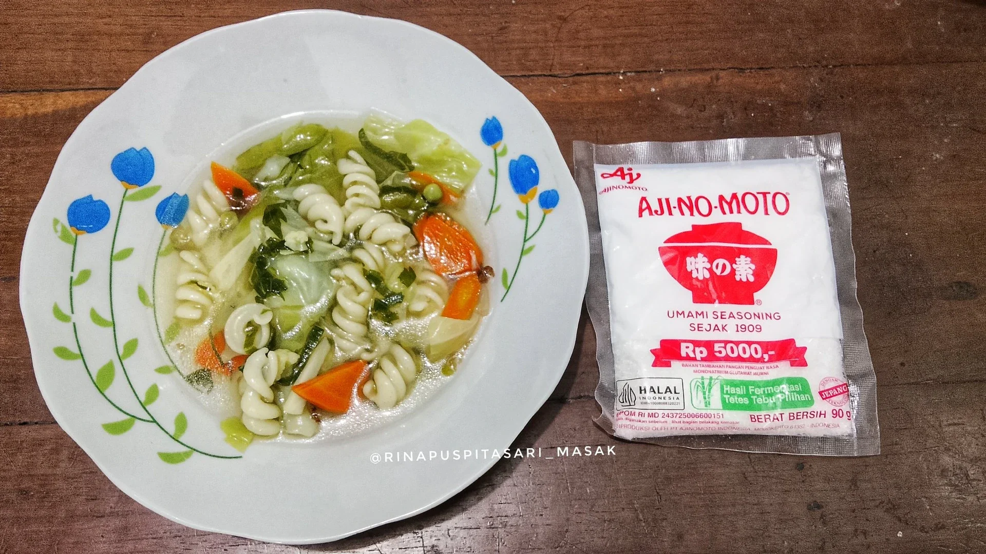 Sop Makaroni Sayur ala AJI-NO-MOTO®