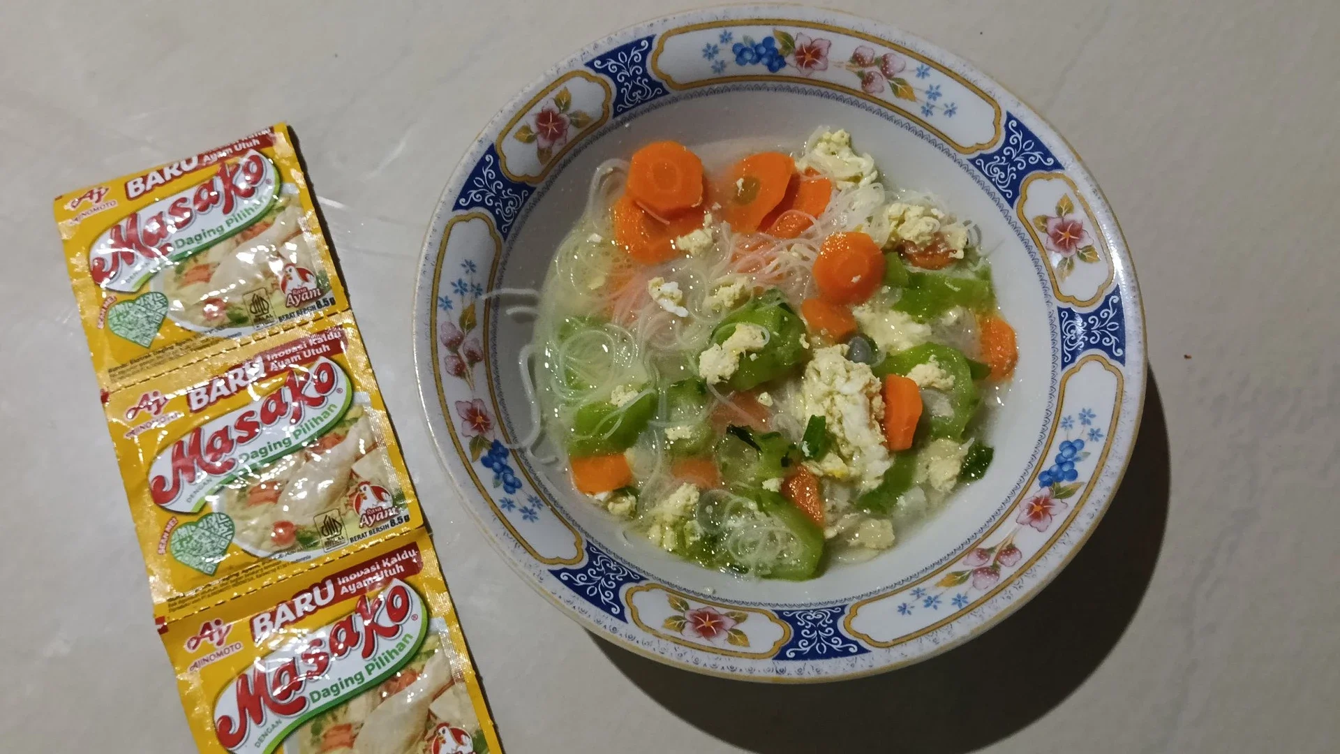 Sop Oyong Bihun