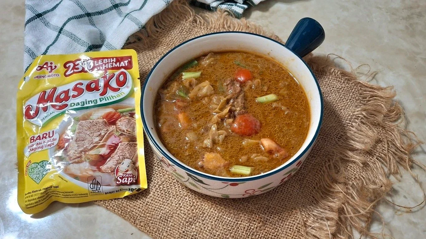 Soto Daging Kuah Santan