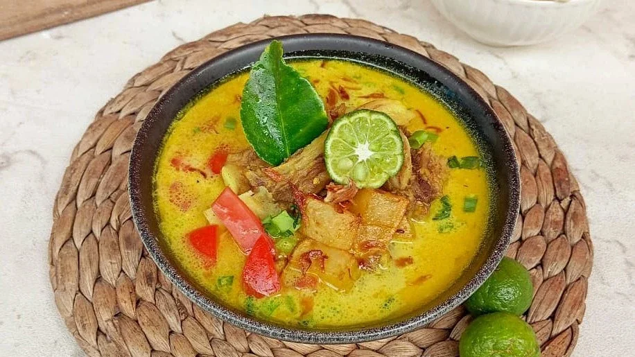 Soto Kuning Iga sapi 