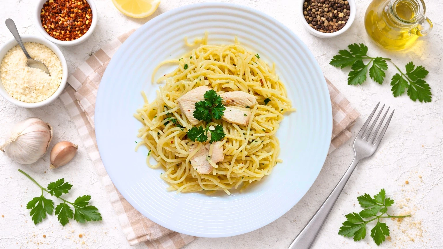 Spagheti aglio o lio