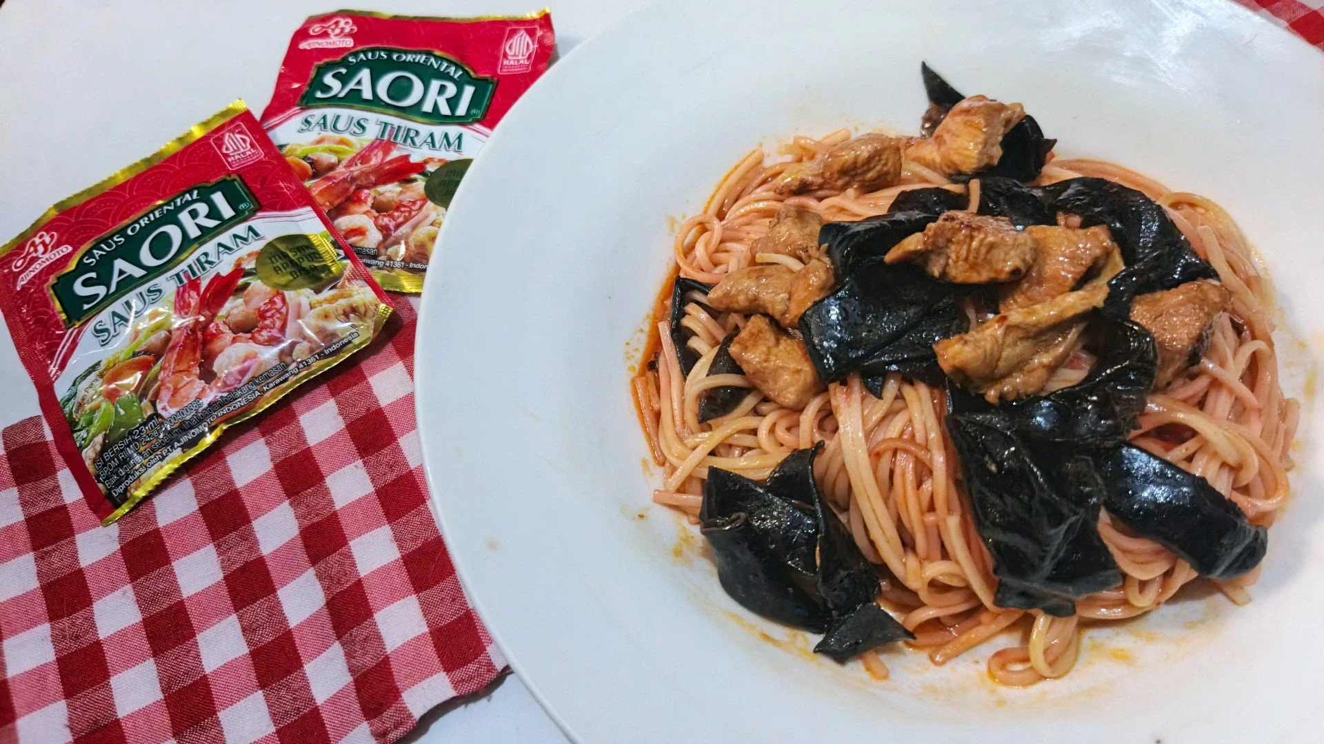 Spaghetti ayam jamur