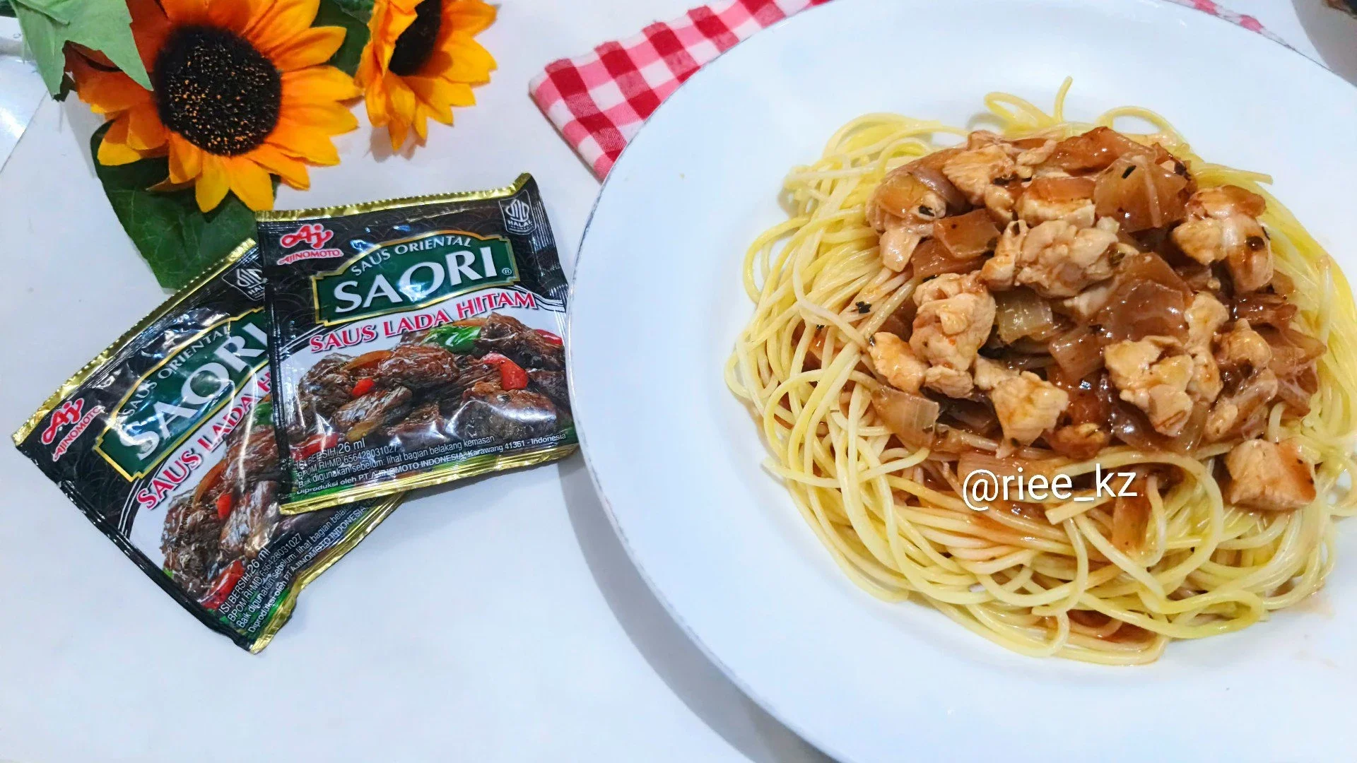 Spaghetti saus ayam lada hitam 