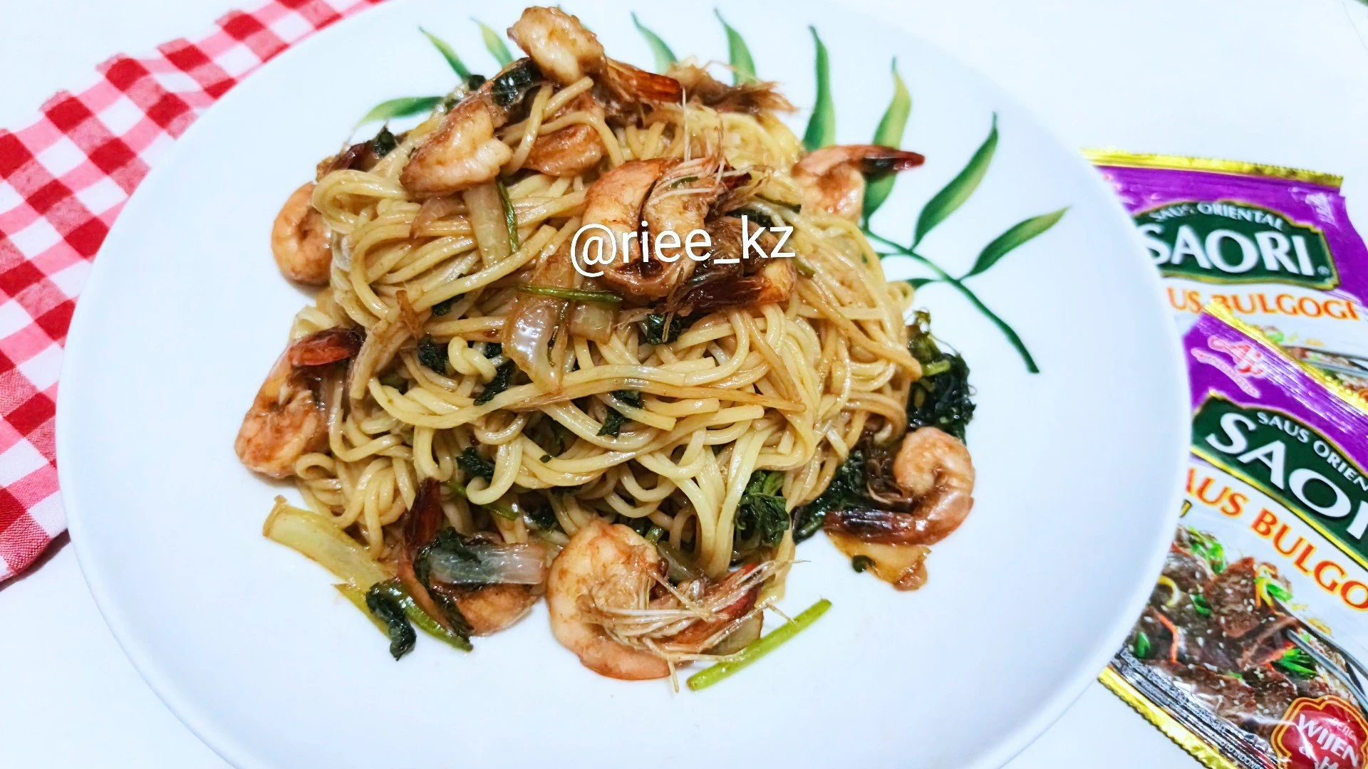 Spghageti bayam udang saus bulgogi