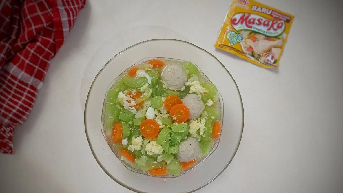 Sup Labu Siam Bakso