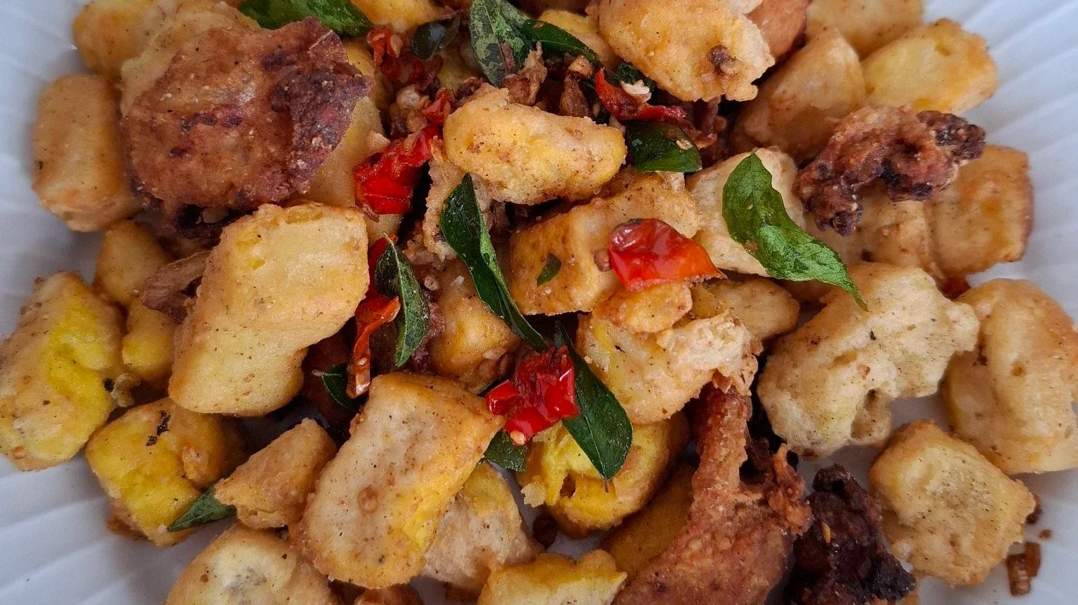 Tahu & Kulit Ayam Crispy Cabe Garam❤️