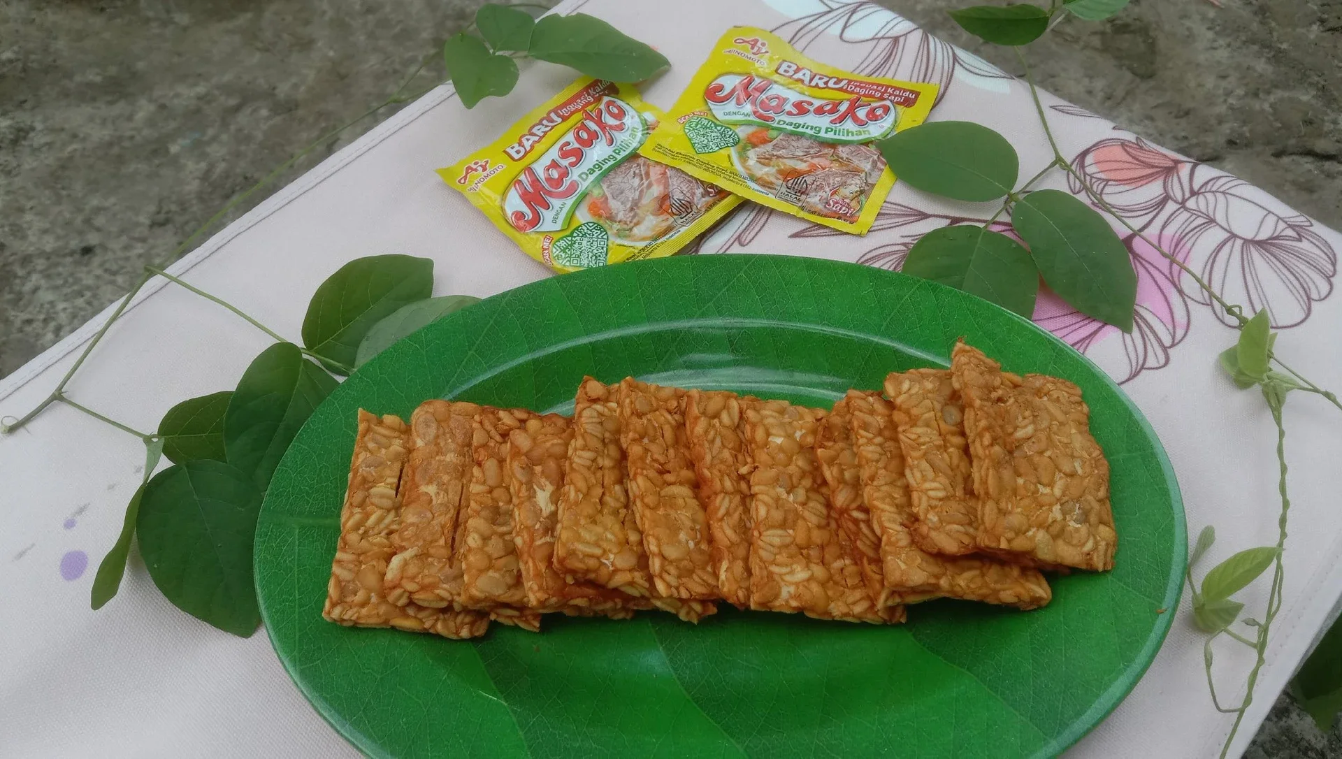 Tempe Goreng Kering Bumbu Kuning