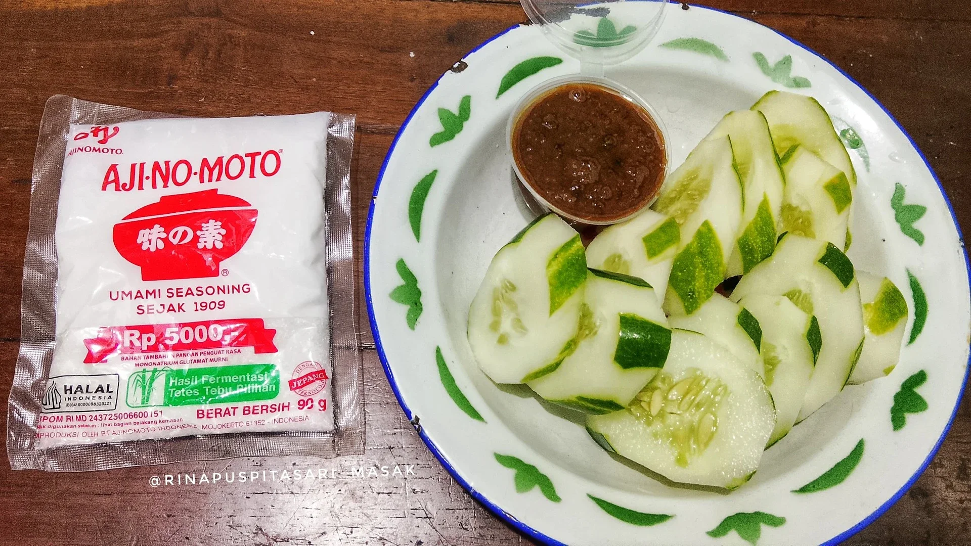 Timun Sambal Brambang Asem ala AJI-NO-MOTO®