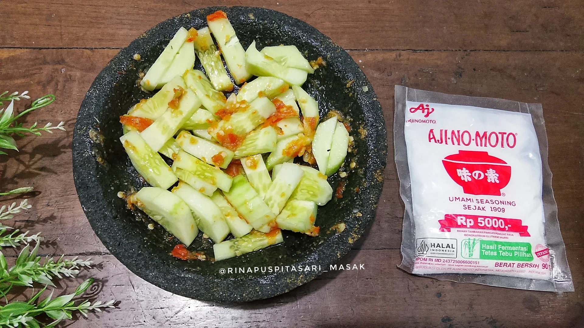 Timun Sambal Kencur ala AJI-NO-MOTO®