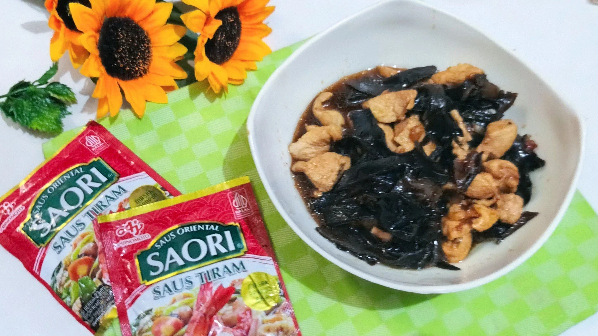 Tumis ayam jamur saori