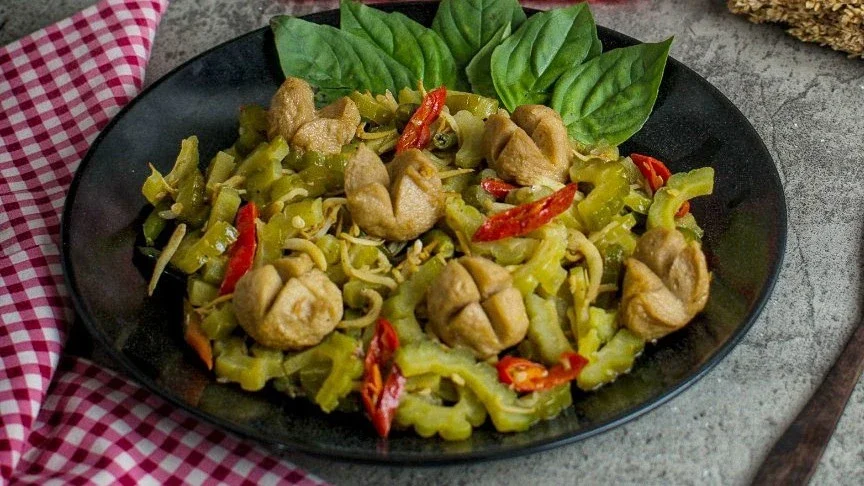 Tumis Bakso Paria