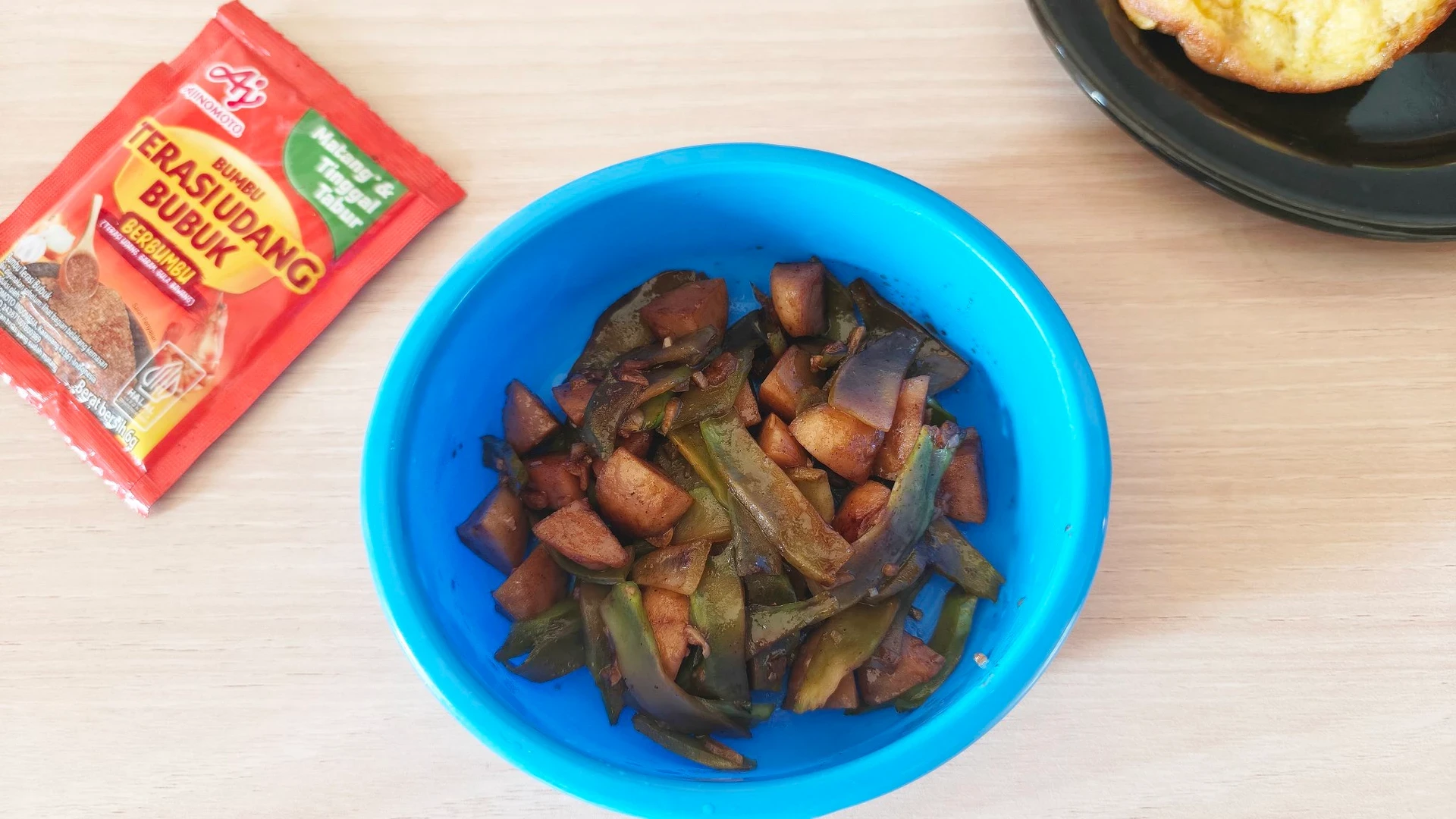 Tumis Batang Brokoli Bakso
