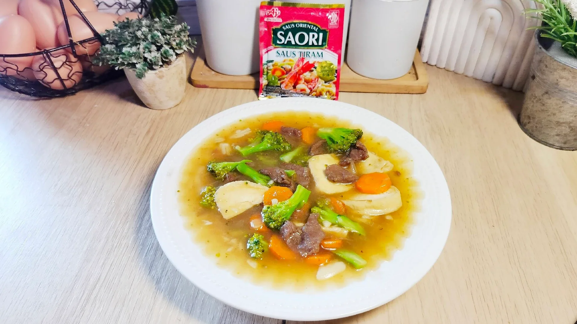 Tumis Brokoli Daging Saus Tiram 