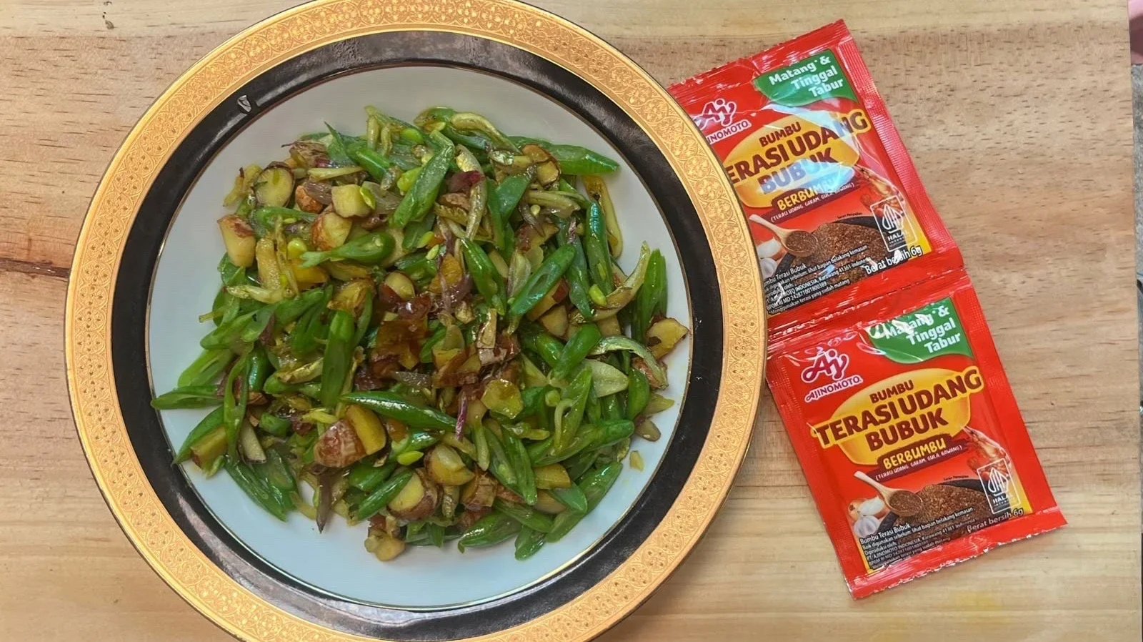 Tumis buncis biji cimpedak