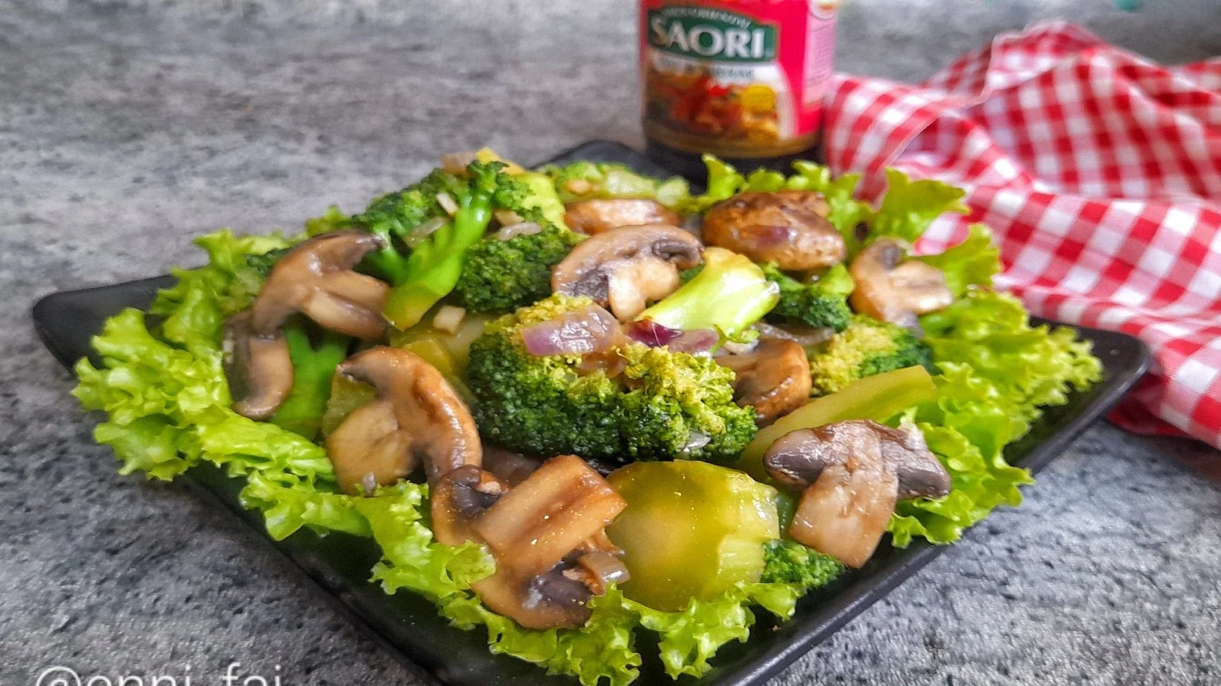 Tumis Jamur Brokoli