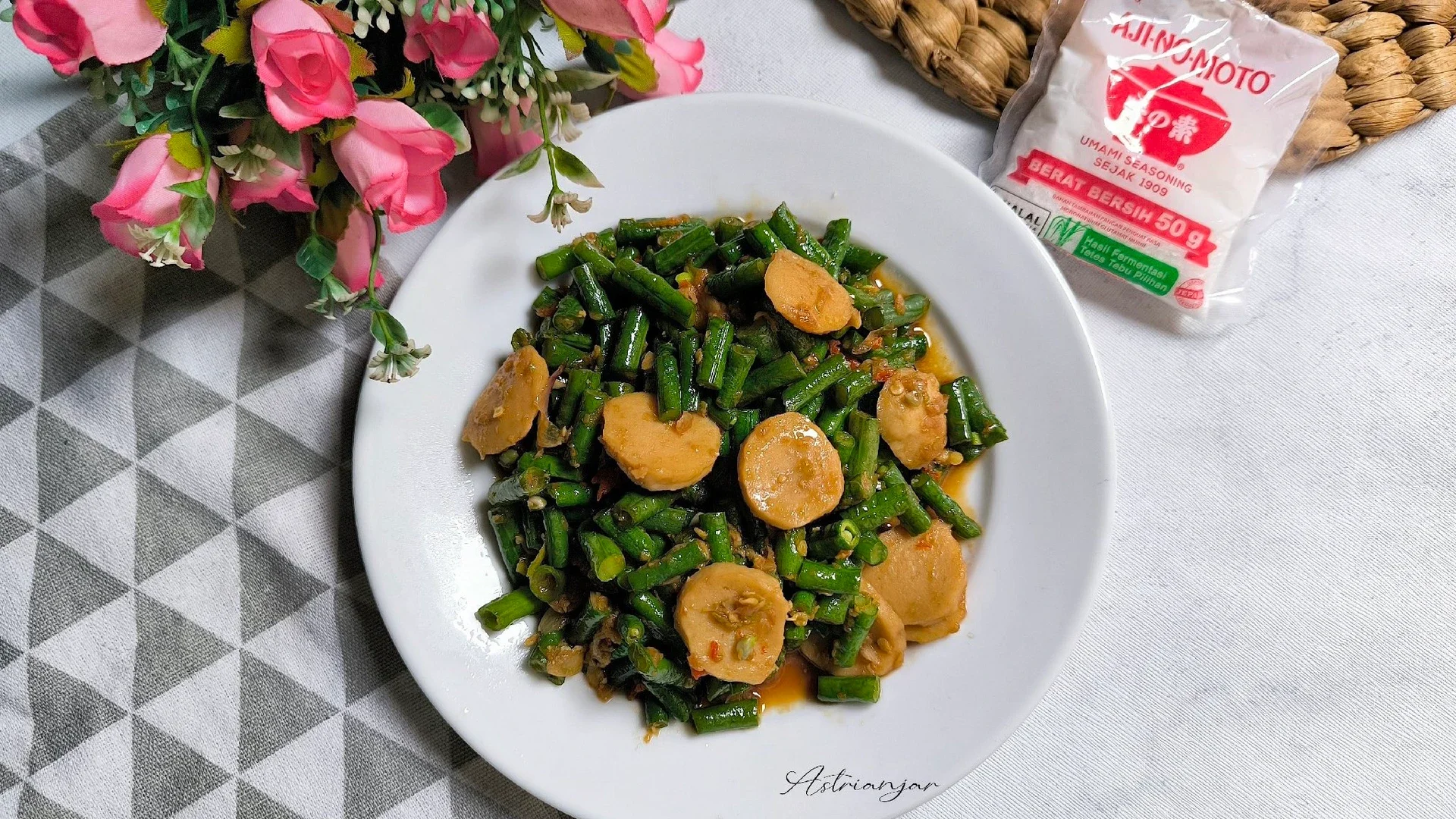 Tumis Kacang Panjang Bakso 