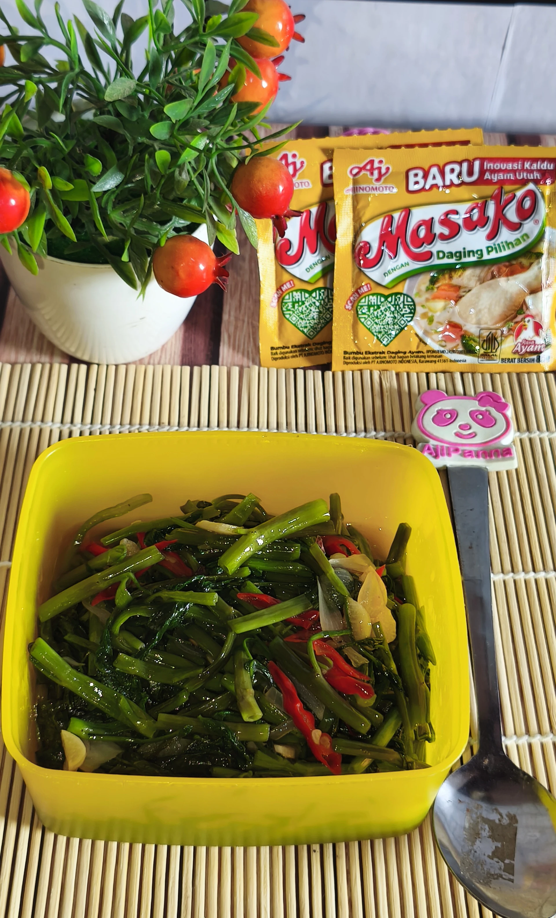 Tumis kangkung Masako