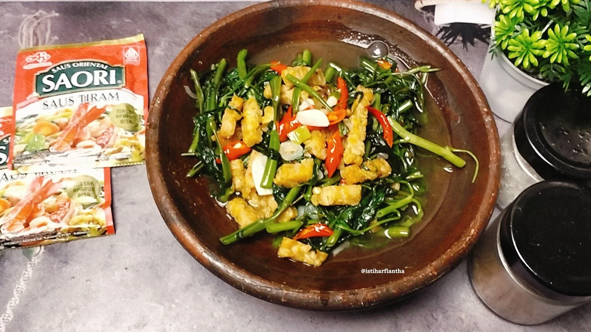 Tumis Kangkung Tempe Saus Tiram