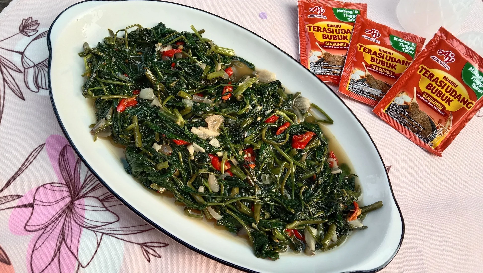 Tumis Kangkung Terasi Spesial 