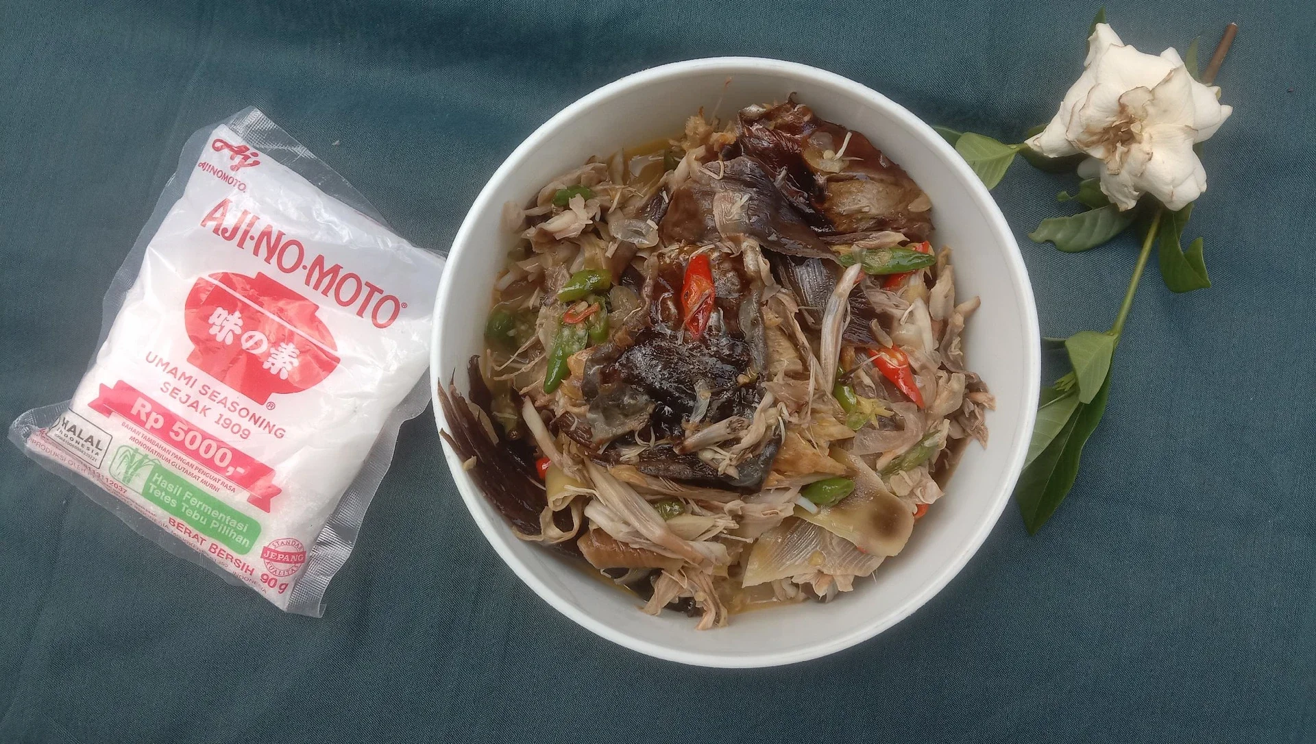 TUMIS PEDAS JANTUNG PISANG IKAN SALAI 