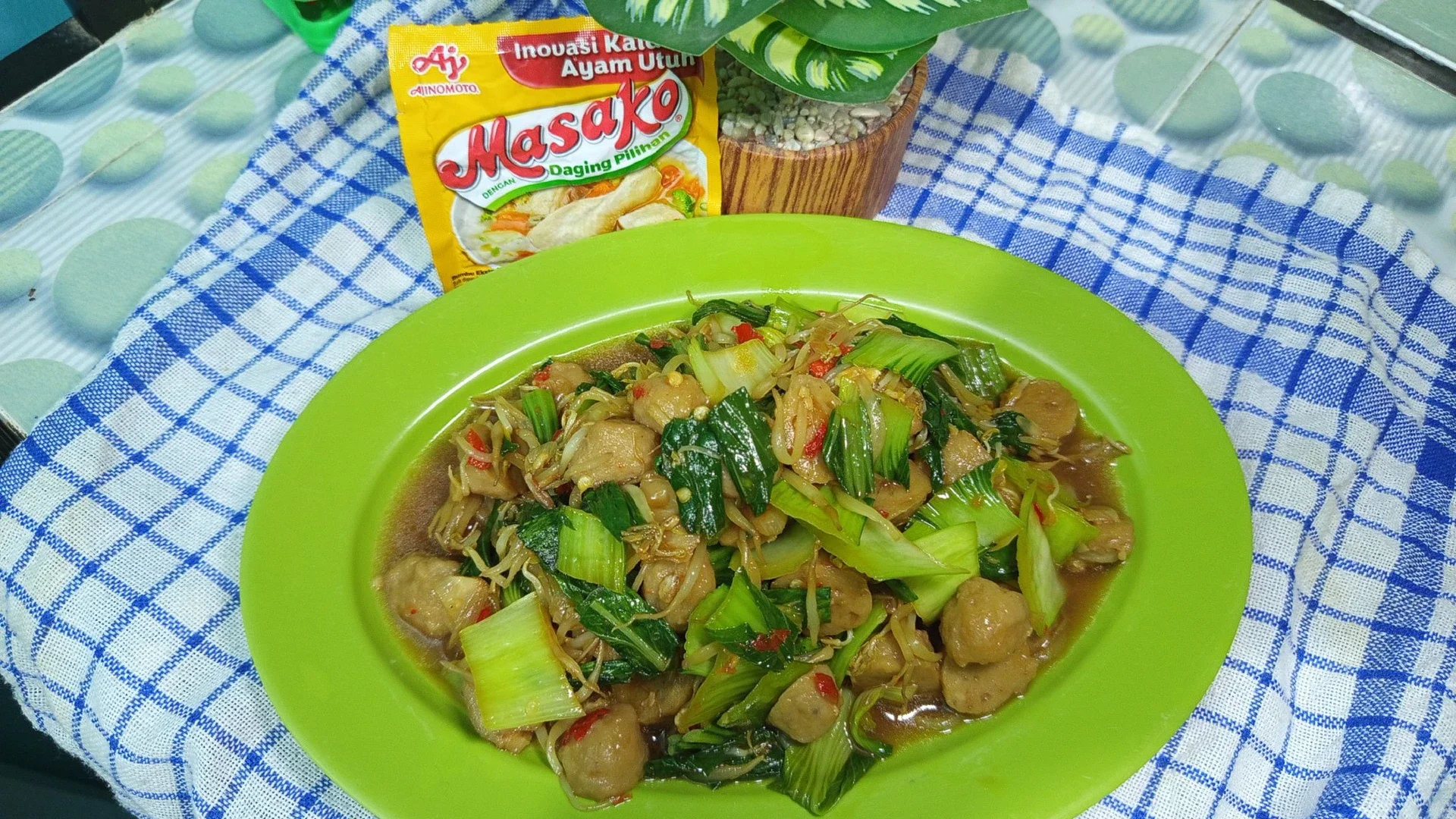tumis pokcoy bakso ala masako