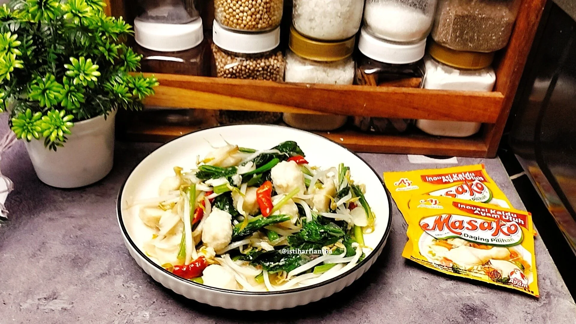 Tumis Sawi Tauge Bakso ala MASAKO® #MasakanPenuhCinta
