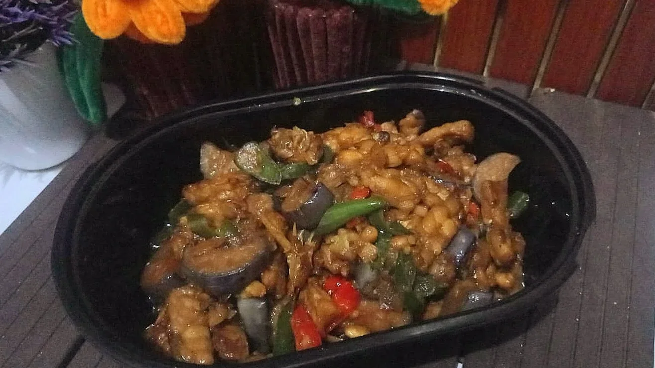 Tumis terong, tempe dan teri