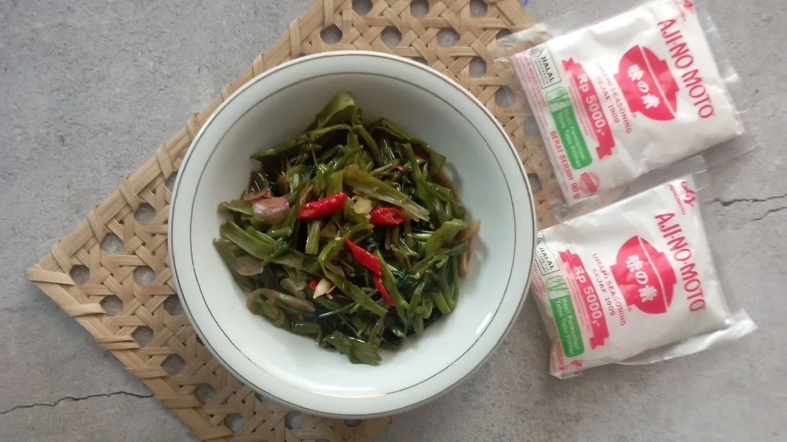 tumisan batang kangkung 