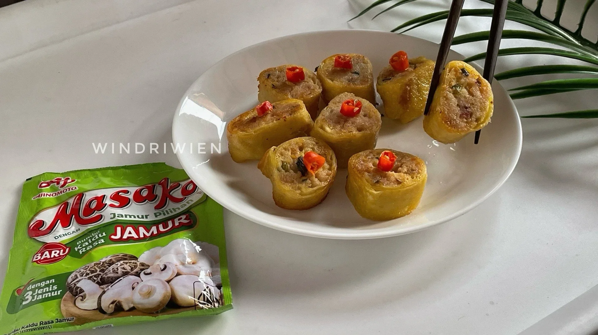 Tuna Egg Roll