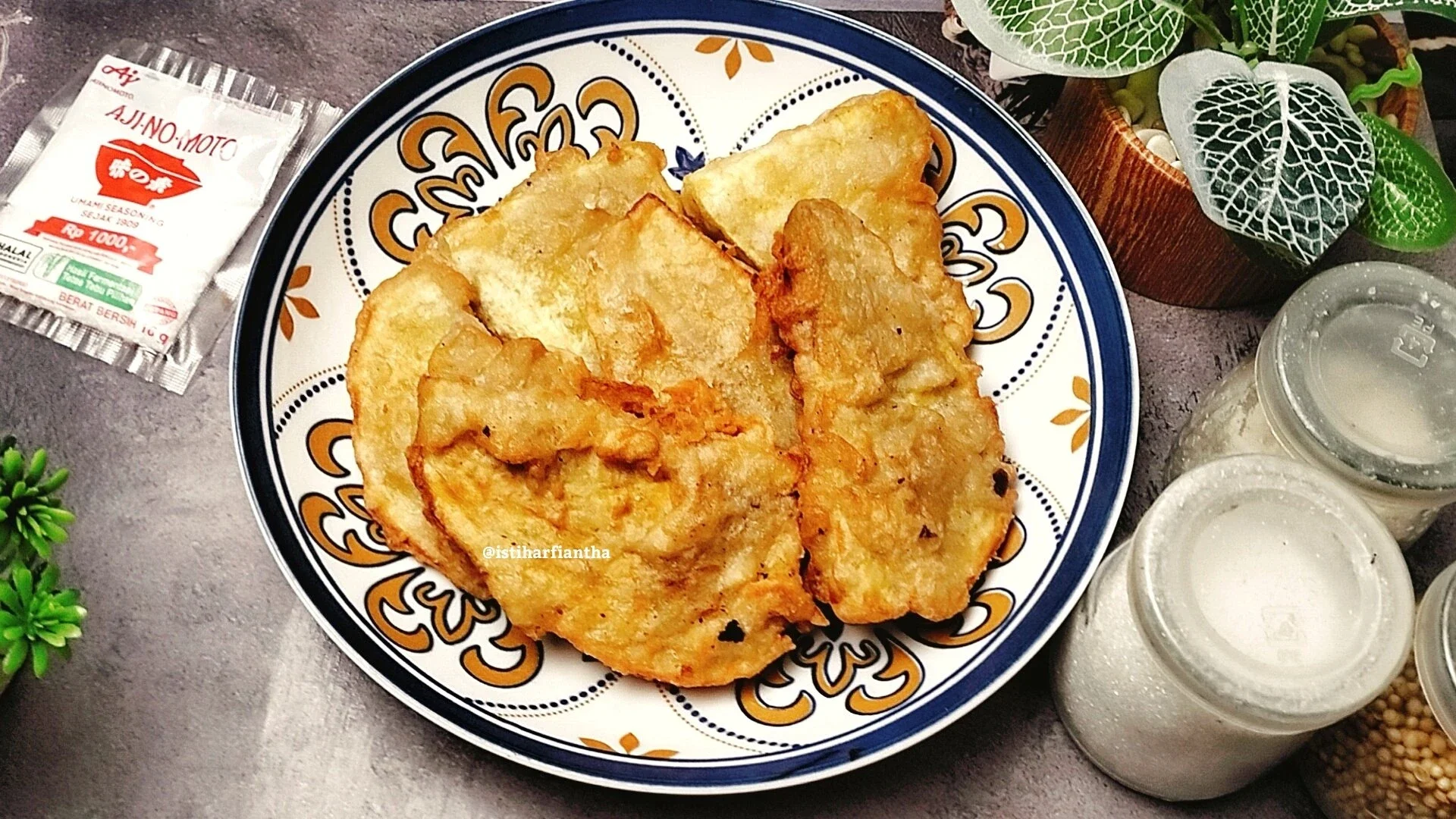 Ubi Jalar Goreng Tepung ala AJI-NO-MOTO®