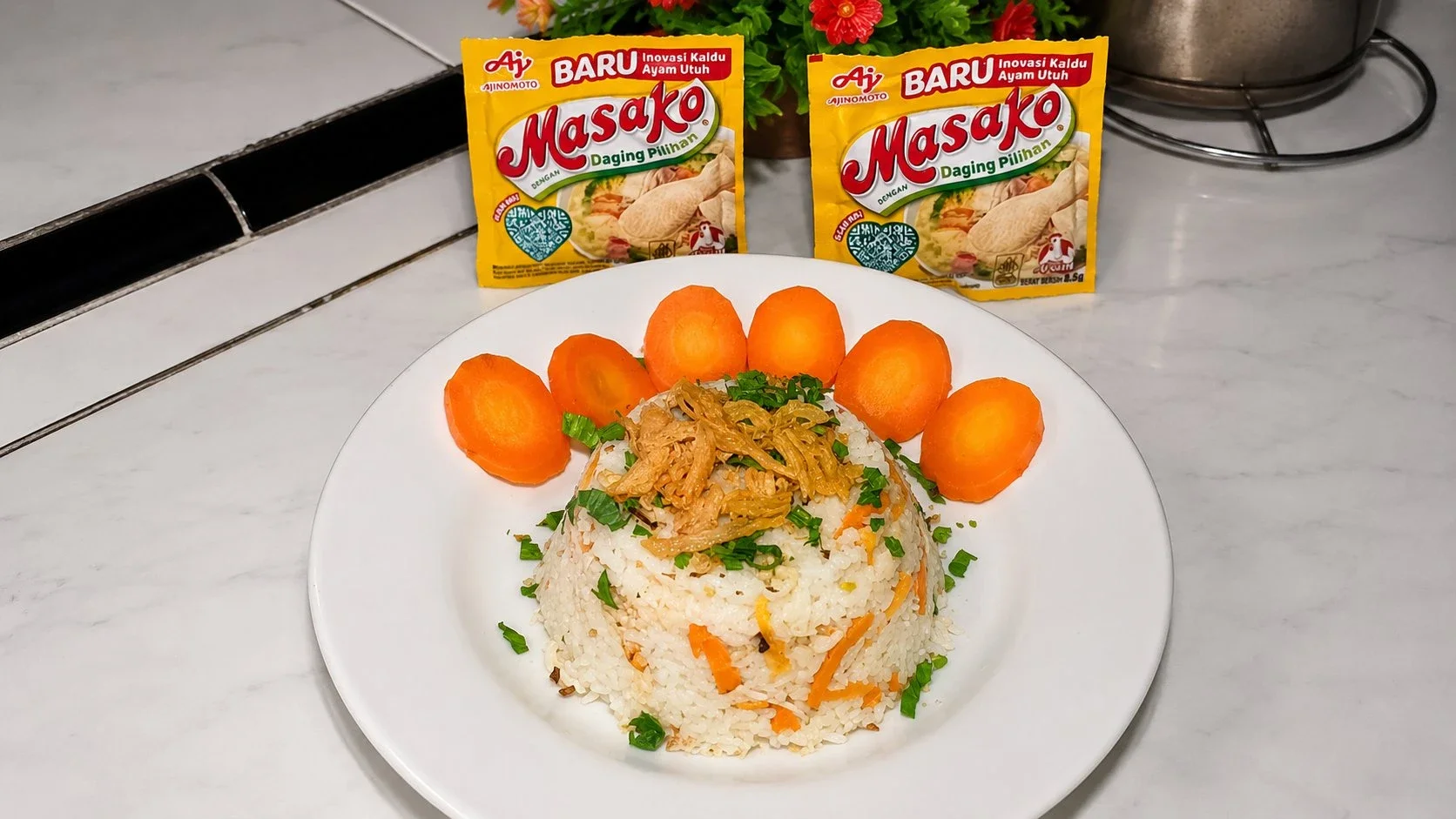 #WortelNaikLevel Nasi Ayam Suwir Wortel Praktis, Cuma 3 Bahan!