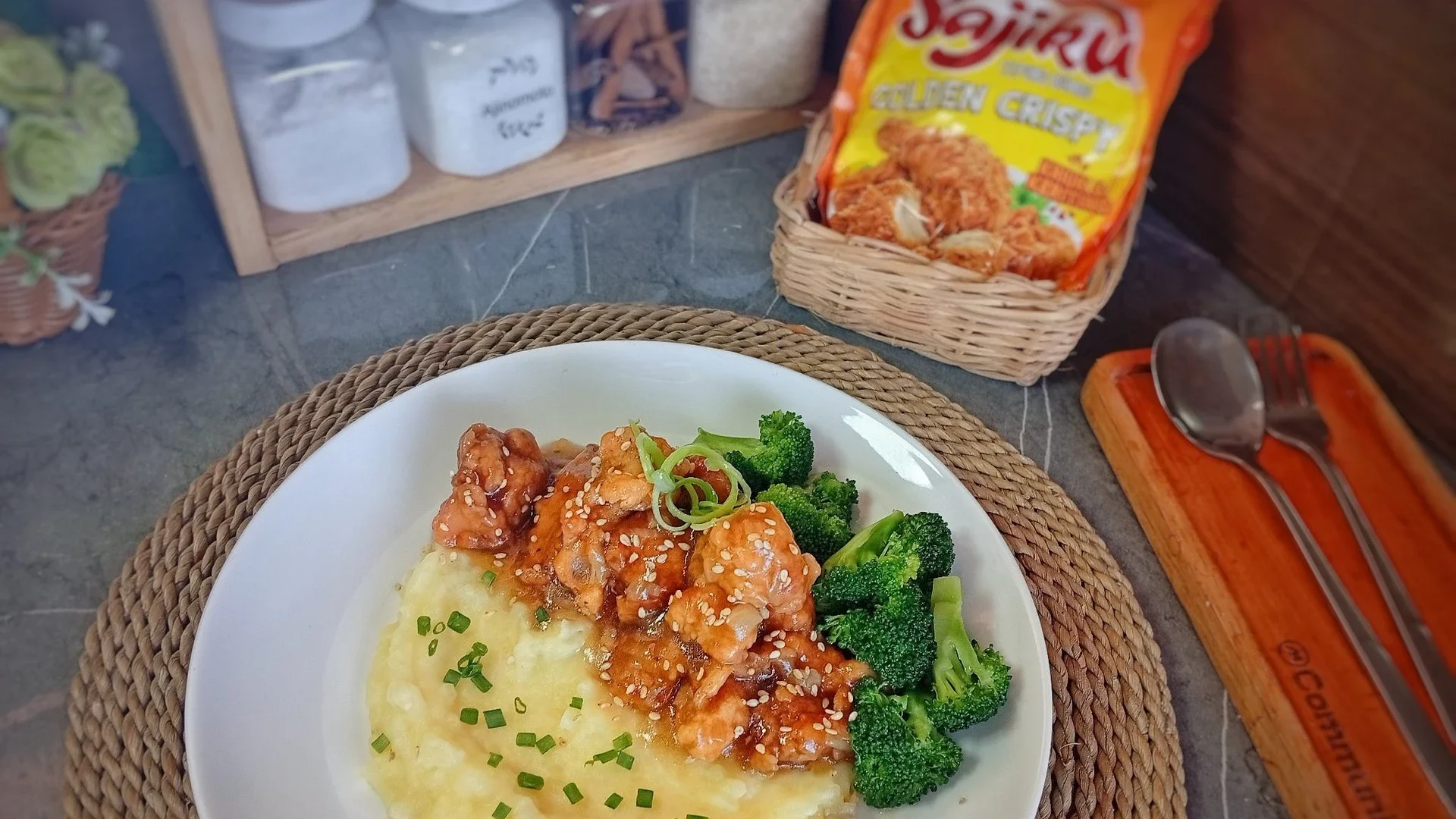 Yakiniku Crispy Chicken Plate ala Sajiku 